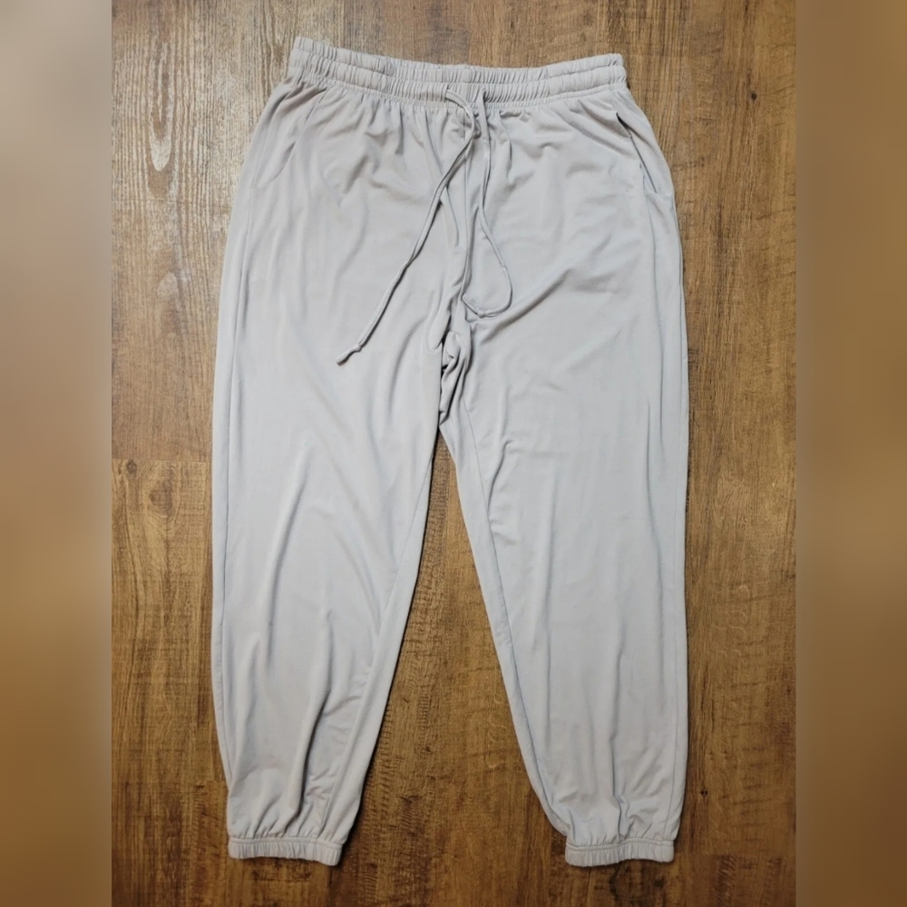 FREE W BUNDLE Tarse jogger pants